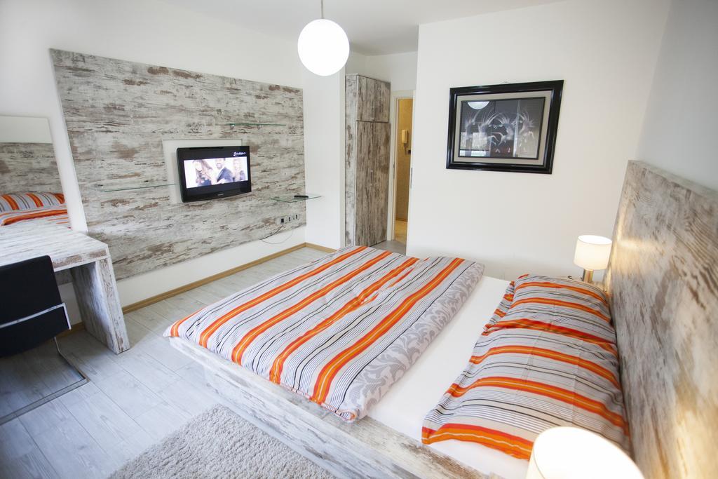 Apartment Red Belgrade Bilik gambar